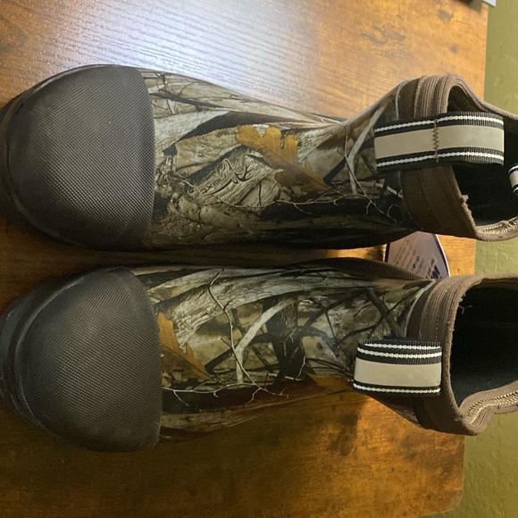Hisea Waterproof Camo Boots size 7 men’s women’s 9 - Picture 2 of 9